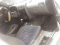 Nissan Frontier Pickup 2001 AT White For Sale -2