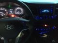 Hyundai Tucson 2016 2.0 MT Red SUV For Sale -2