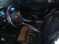 Hyundai Sonata 2.0 GLS 2011 AT White For Sale -7
