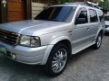 Well-maintained Ford Everest 2004 for sale-0