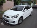 2014 Hyundai Accent 6 speed for sale-0