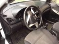 2014 Hyundai Accent 6 speed for sale-1