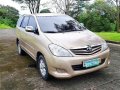 FOR SALE Toyota Innova G 2006-2