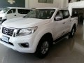 Good as new Nissan NP300 Navara 2017 for sale-4