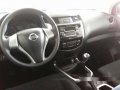 Good as new Nissan NP300 Navara 2017 for sale-10
