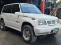 Suzuki Vitara 2000 4x4 AT White For Sale -0