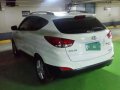 Hyundai Tucson Automatic CRDi 4x4 White For Sale -1