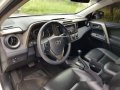Well-kept Toyota RAV4 2014 for sale-4