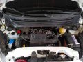 2017 Hyundai Eon 0.8 MT White For Sale -11