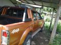 Nissan Frontier 4x4 2003 MT Orange For Sale -2