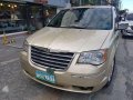 FOR SALE CHRYSLER Town and Country 2010 limited top of the line-7