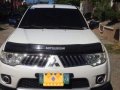 FOR SALE MITSUBISHI Montero sport Gls V 2011-0
