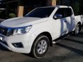 Well-maintained Nissan NP300 Navara 2016 for sale-0