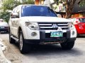 Mitsubishi Pajero 2007 4x4 V6 AT white Gas 3.2 FOR SALE-3