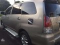 Toyota Innova E 2010 diesel Rush SALE-4