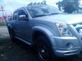 Isuzu Dmax 2012 model manual 4×2 FOR SALE-2