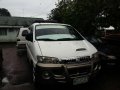 Hyundai Starex 2001 AT White Van For Sale -2