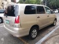 Toyota Innova E Diesel Automatic 2009 Beige For Sale -2