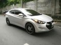 Hyundai Elantra GLS 2012 MT Silver Sedan For Sale -3