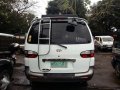 Hyundai Starex 2001 AT White Van For Sale -1