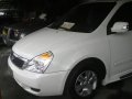 Well-maintained Kia Carnival 2012 for sale-2