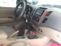 Toyota Fortuner V 4x4 2009 FOR SALE-7