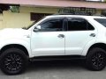 Toyota Fortuner V 4x4 2009 FOR SALE-1