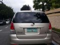 Toyota Innova E Diesel Automatic 2009 Beige For Sale -4