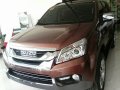 Good as new Isuzu MU-X 2017 for sale-3