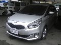 Well-maintained Kia Carens 2015 for sale-2