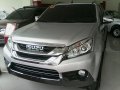 Well-maintained Isuzu MU-X 2017 for sale-1