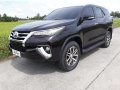 Toyota Fortuner V 4x2 AT Black SUV For Sale -1