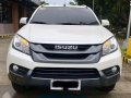 For Sale Isuzu MUX LS 2015 MT -0