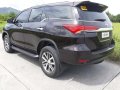Toyota Fortuner V 4x2 AT Black SUV For Sale -3