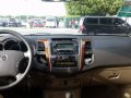 Well-maintained Toyota Fortuner 2011 for sale-4