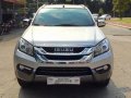 Well-maintained Isuzu MU-X 2016 for sale-0