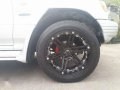 Rush sale Mitsubishi Pajero Fieldmaster 1999-10