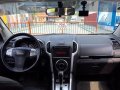 Well-maintained Isuzu MU-X 2016 for sale-10