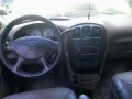 Well-kept Chrysler Town and Country 2003 for sale-6