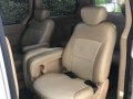 Hyundai Grand Starex Gold VGT 2009 Matic For Sale -1