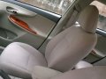 Well-maintained Toyota Corolla Altis 2010 for sale-6
