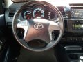 2015 Toyota Fortuner 4x2 V diesel automatic for sale-9