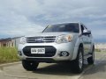 Rush sale Ford Everest 2014 1st owned-2