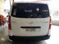 2014 Hyundai Grand Starex TCi MT White For Sale -4