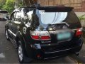 Toyota Fortuner 2011 G AT Black Diesel For Sale -4