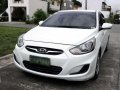 Hyundai Accent 2012 automatic White for sale-9