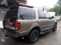 Ford Expedition 2002 AT Beige SUV For Sale -0