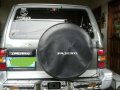 Mitsubishi Pajero 2005 4WD MT Gray SUV For Sale -3
