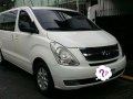 2009 Hyundai Starex AT White Van For Sale -0