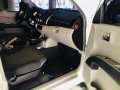 Mitsubishi Strada Gls 4x4 AT White For Sale -9